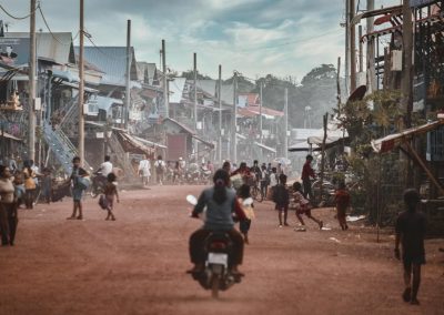 Cambogia, il villaggio sulle palafitte