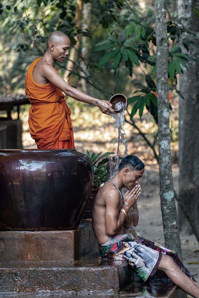 Cambogia, water blessing
